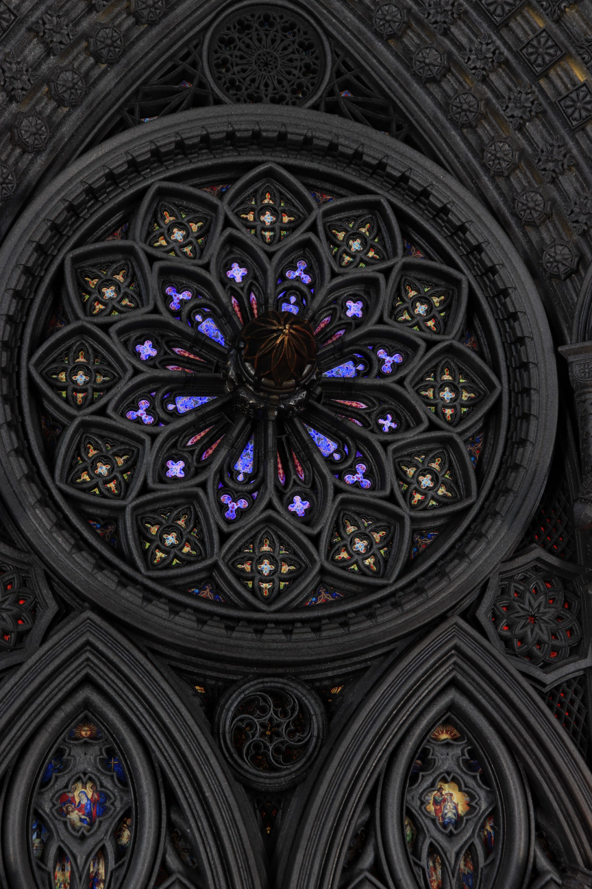 The Gothic Clock — эксклюзивные кинетические часы в готическом стиле