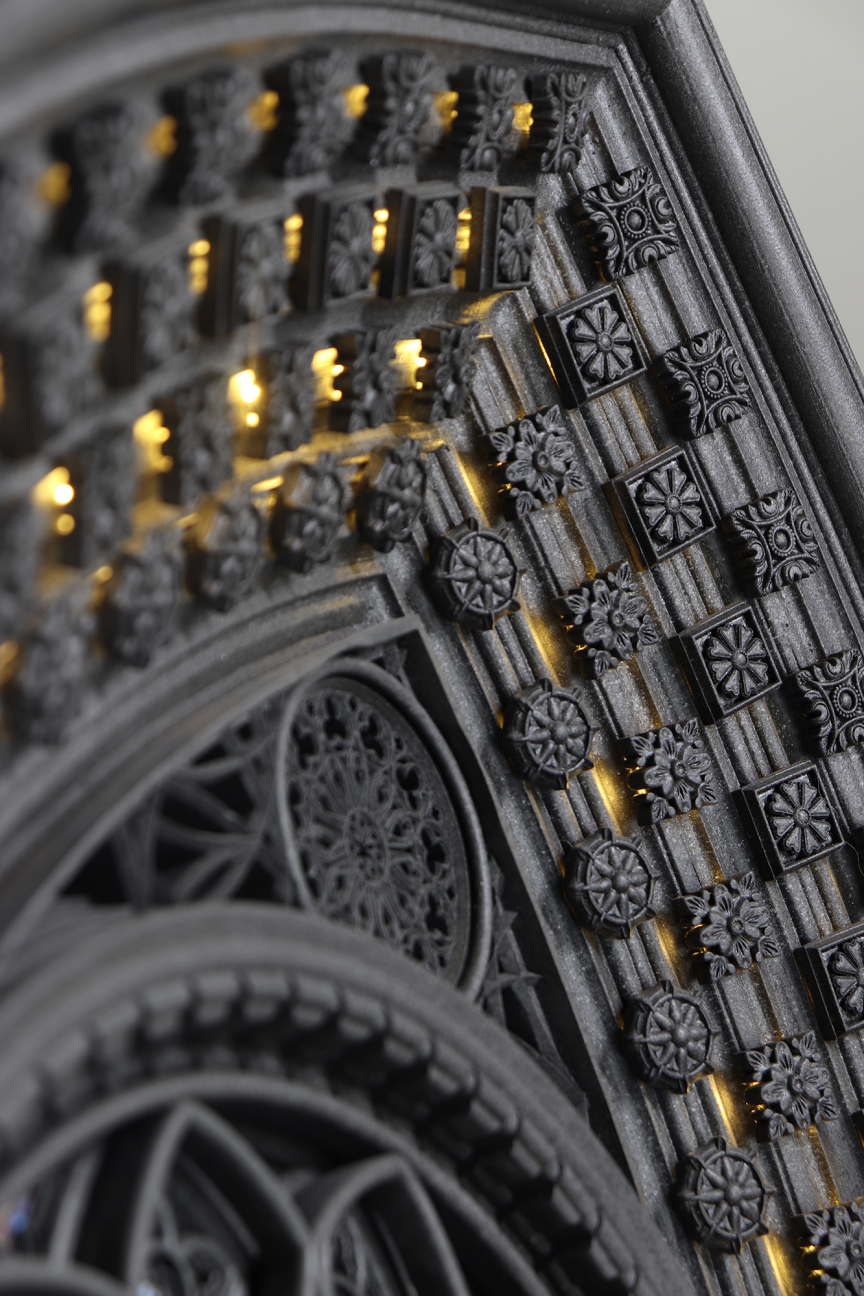 Эксклюзивные часы The Gothic Clock с кинетическим механизмом. Аниматронные часы в готическом стиле — уникальный подарок, когда у человека все есть.