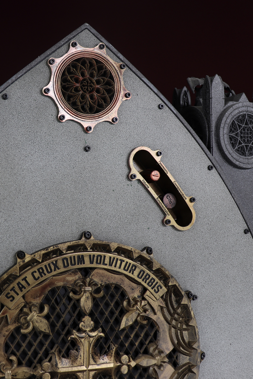Уникальные аниматронные часы The Gothic Clock
