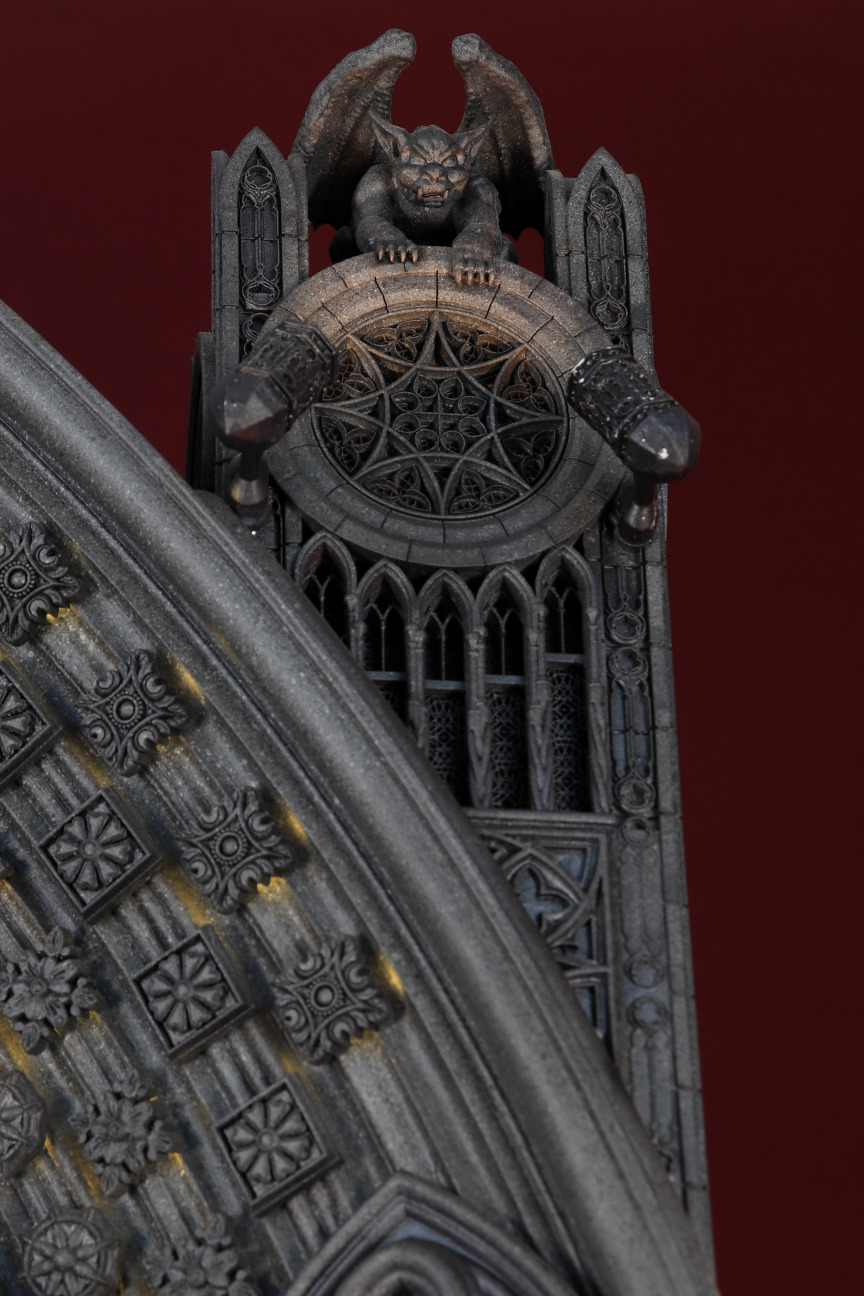 The Gothic Clock — эксклюзивные кинетические часы в готическом стиле
